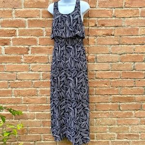 Maxi Dress w/ Tropical Leaf Print